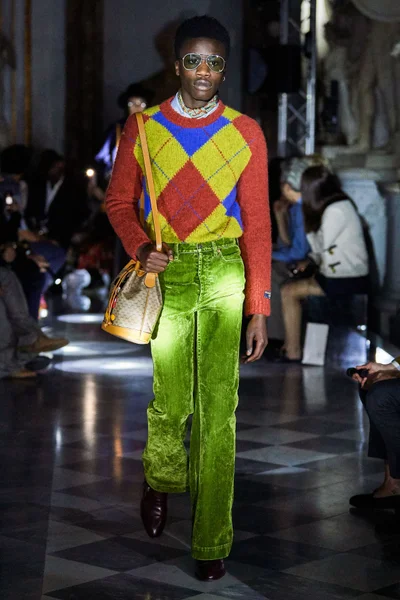Look 79